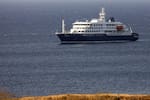 Confirman otros tres posibles casos de hantavirus en crucero: fueron evacuados