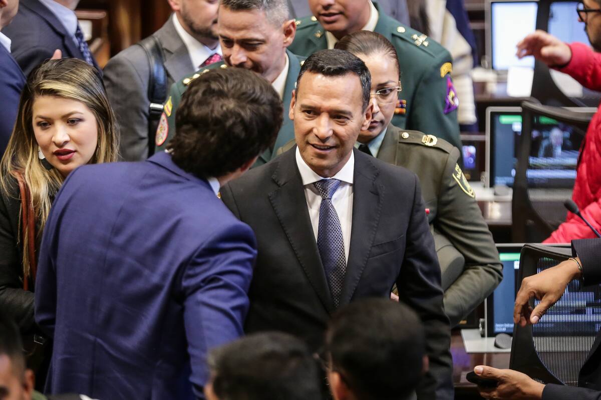 Cámara negó moción de censura al ministro Pedro Sánchez