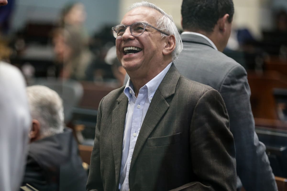 En la Plenaria del senado en el Congreso de la República de Colombia con 59 votos por el No, ha sido negada la moción de censura al Ministro de hacienda Ricardo Bonilla. // Foto: Colprensa - Catalina Olaya