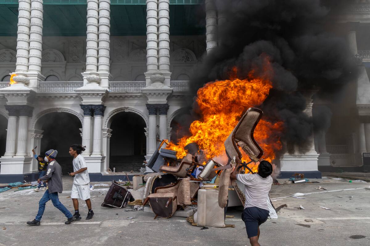 En Nepal una protesta de la Generación Z derroca al Gobierno en 24 horas. // Foto: EFE/EPA/NARENDRA SHRESTHA.
