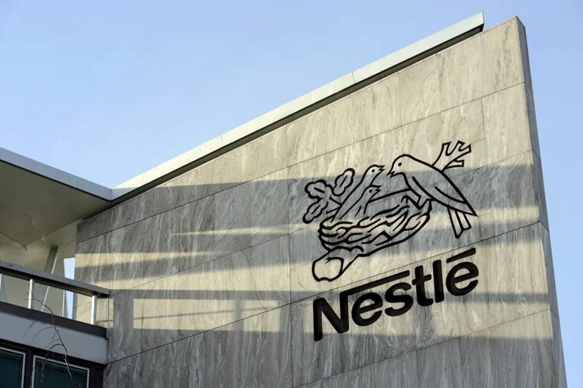 Alerta por riesgo en lote de leche infantil Nestlé en España. // Foto: EFE.
