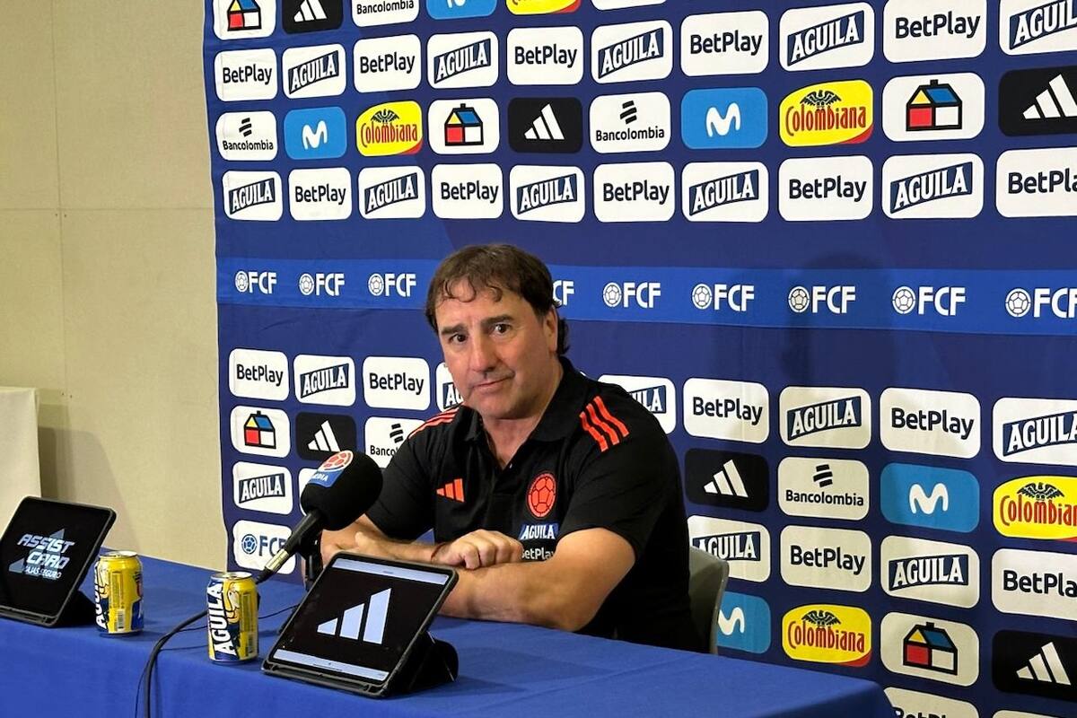 Néstor Lorenzo entregó “pistas” de lo que hará este martes ante Chile
