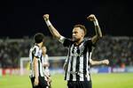 Video: el sentido abrazo con el que Neymar y Robinho Jr solucionaron altercado