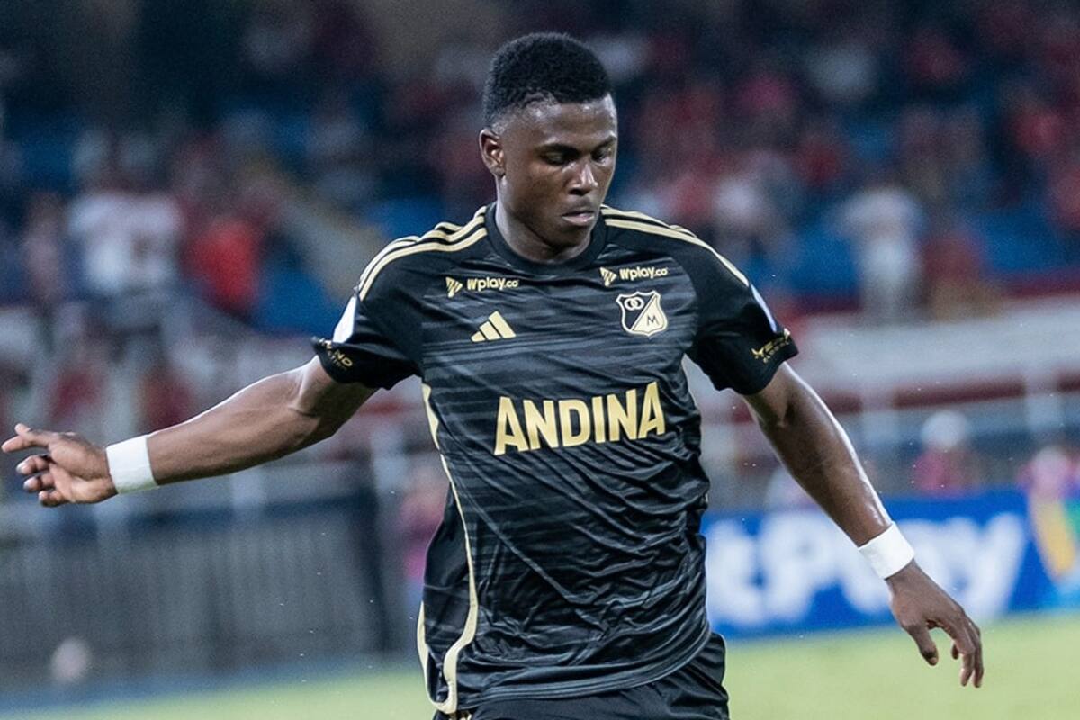 Video: Neyser Villarreal se pone a llorar después que lo sacan del partido