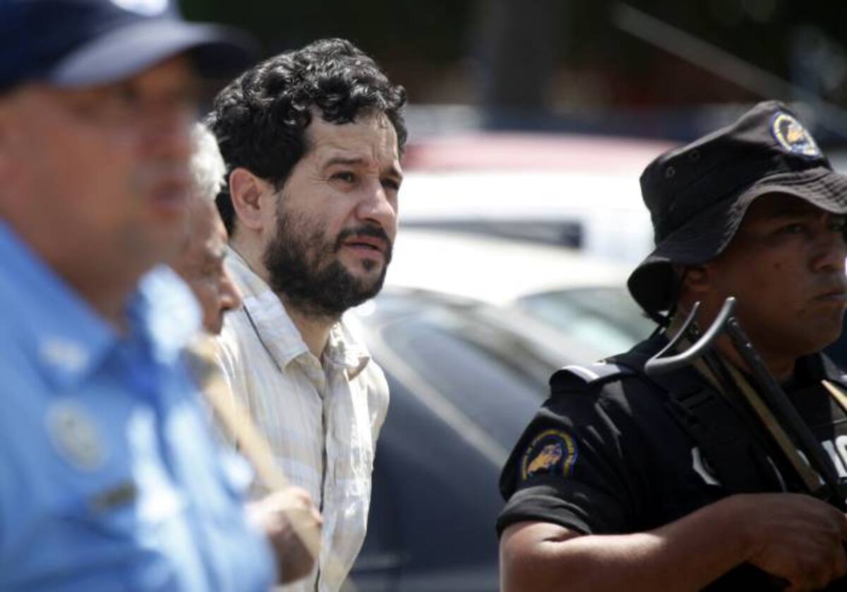 Henry Fariñas resultó herido el pasado 9 de julio de 2011 en atentado en su contra. En su carro viajaba el reconocido cantante Facundo Cabral. AFP