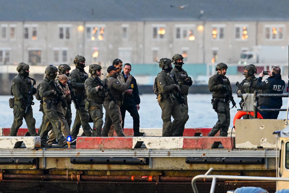 Funcionarios de Trump informaron que Nicolás Maduro y su esposa se golpearon la cabeza al intentar huir de las fuerzas de EE.UU. // Foto: EFE.