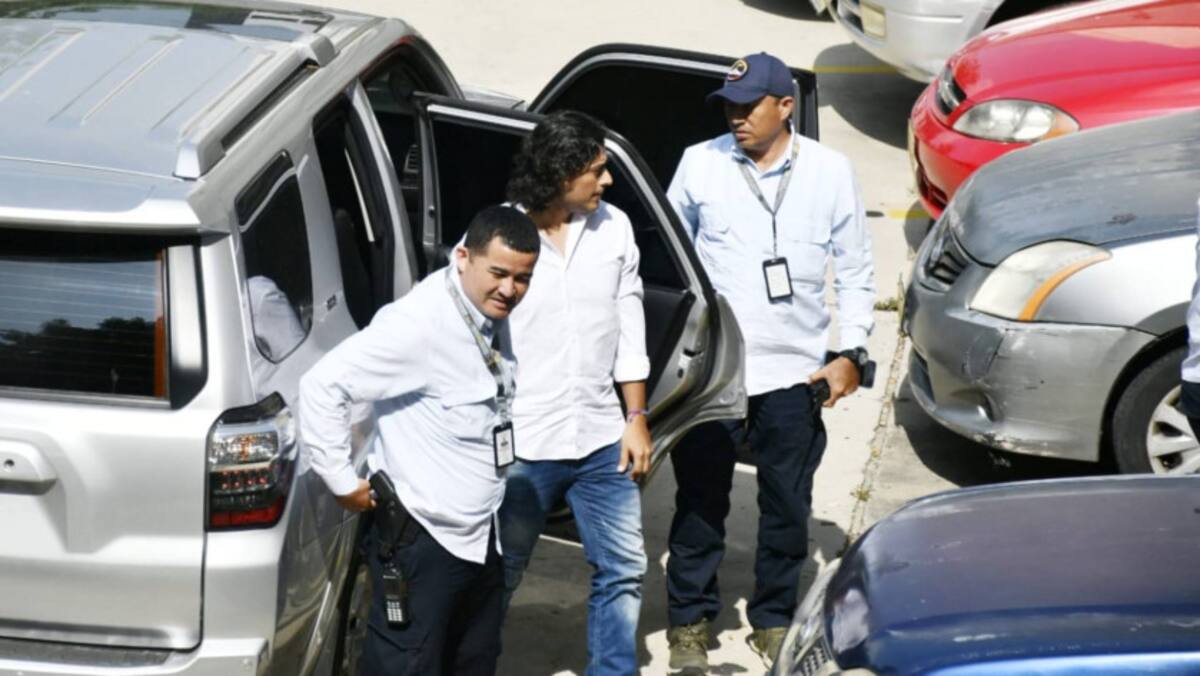 Nicolás Petro llegó a la sede judicial en Barranquilla. // Foto: tomada de internet