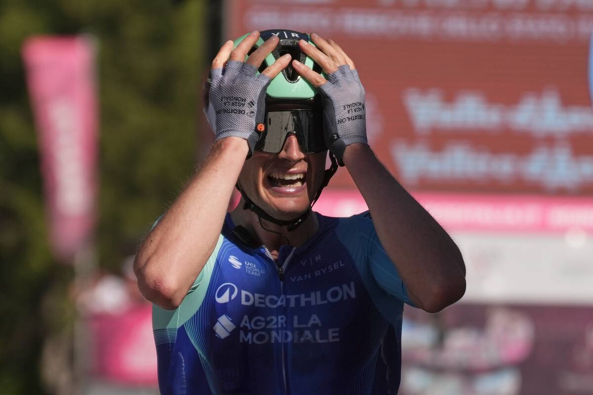 Giro de Italia: un francés se quedó con la etapa; colombianos en el top 10