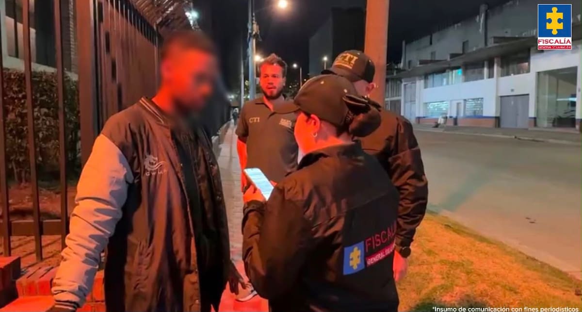 Momento en que las autoridades materializan la captura del señalado por la desaparición de Ana Lucía. //FOTO: FISCALÍA GENERAL DE LA NACIÓN.