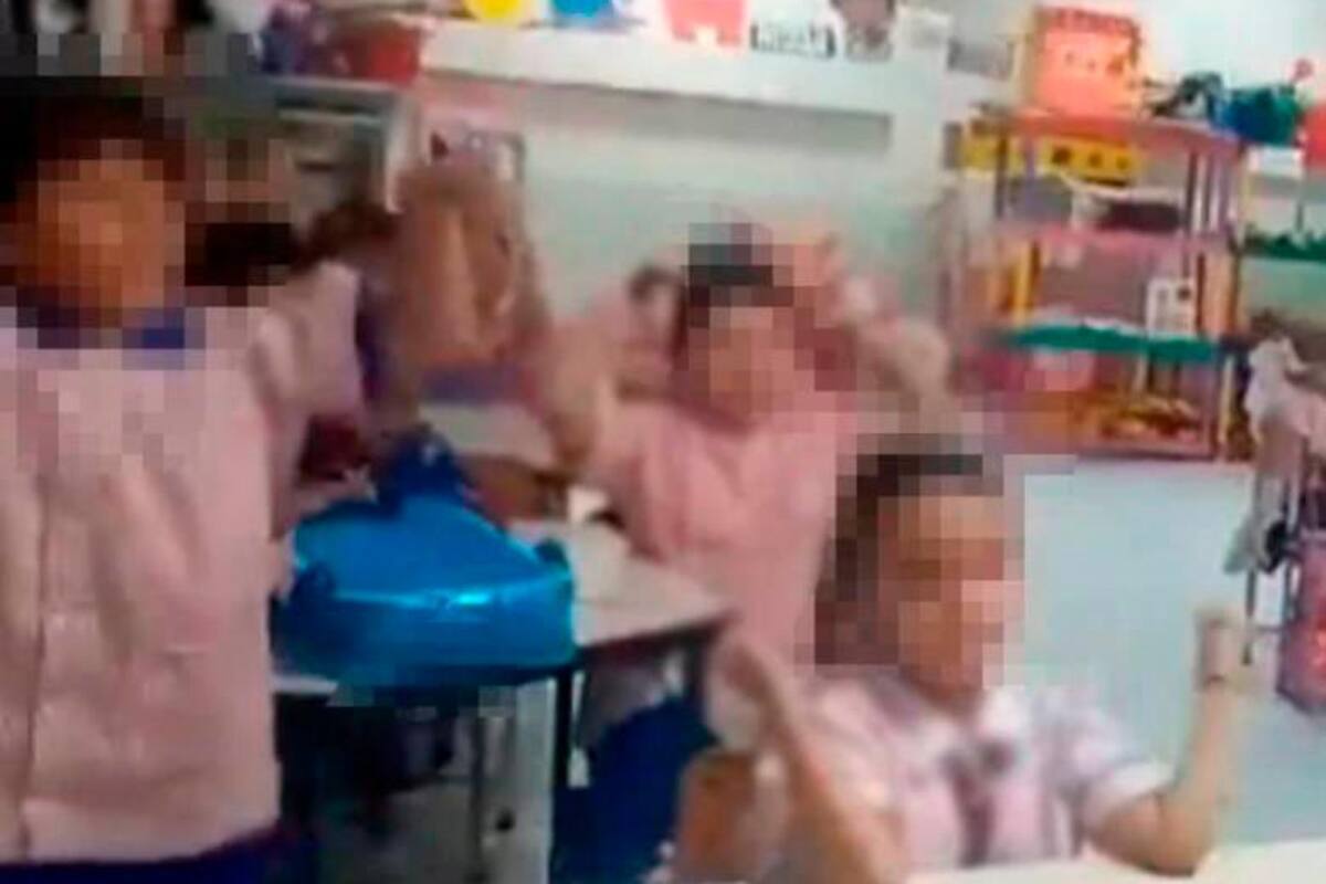 Polémica por video en que niños de colegio gritan el nombre de Petro