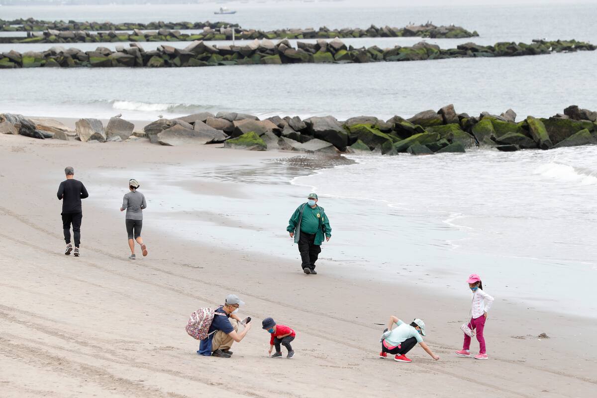Dos adolescentes mueren ahogadas mientras nadaban en playa de EE. UU.