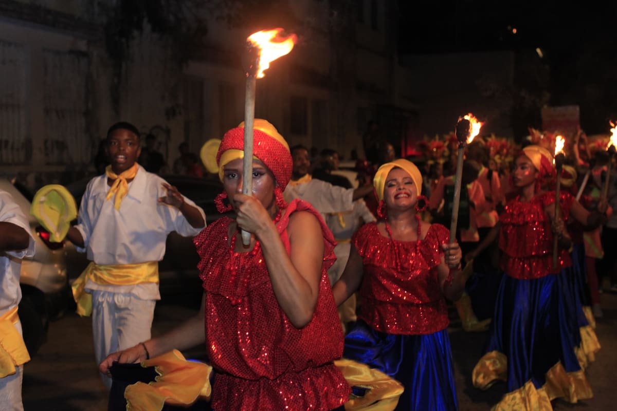 Noche de candelas y jolgorio de tambores 2025, así se disfrutó. // Óscar Díaz