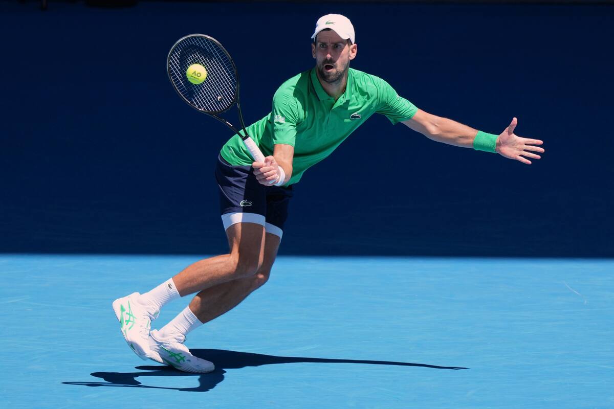 Abierto de Australia: Djokovic, cerca de cifra récord; Sinner y Swiatek cumplen
