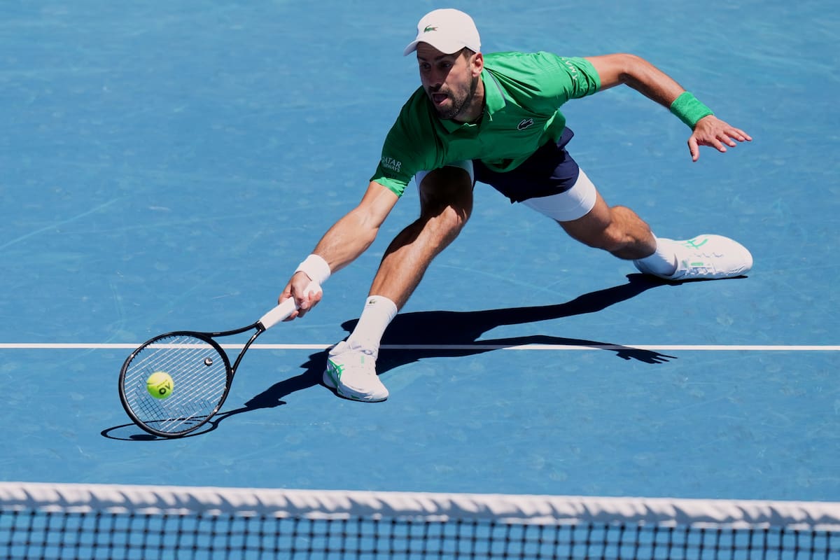Novak Djokovic se encuentra a un triunfo de hacer historia en su carrera. //Foto, AP: Aaron Favila