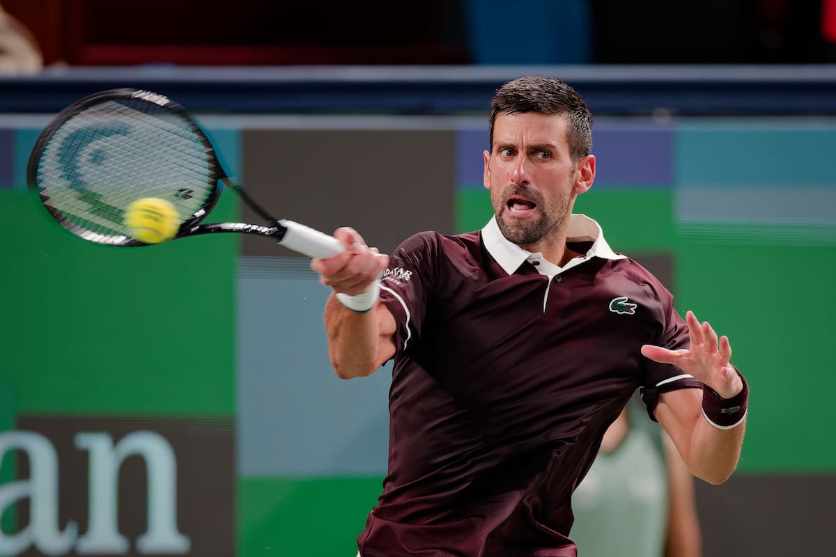 Luego de conquistar Pekín, Novak Djokovic sufrió inesperada caída en Shanghái