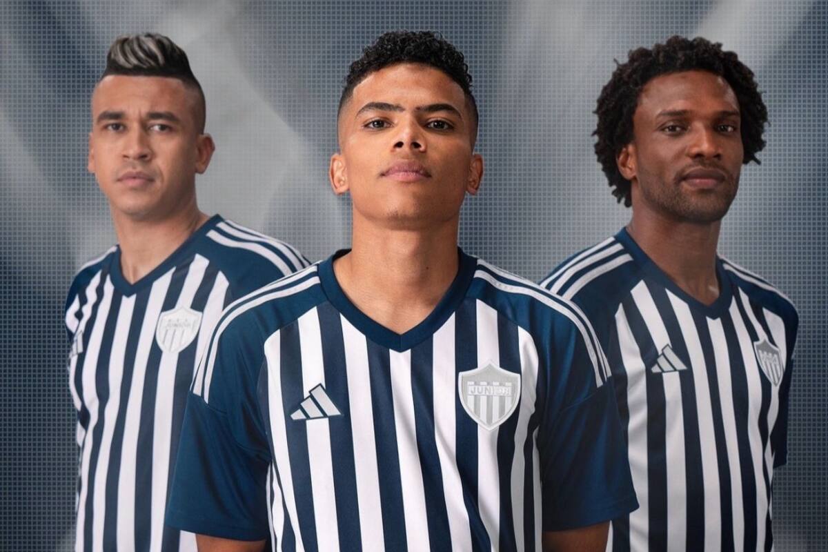 Estrenando nueva indumentaria, Junior visita este sábado al Medellín