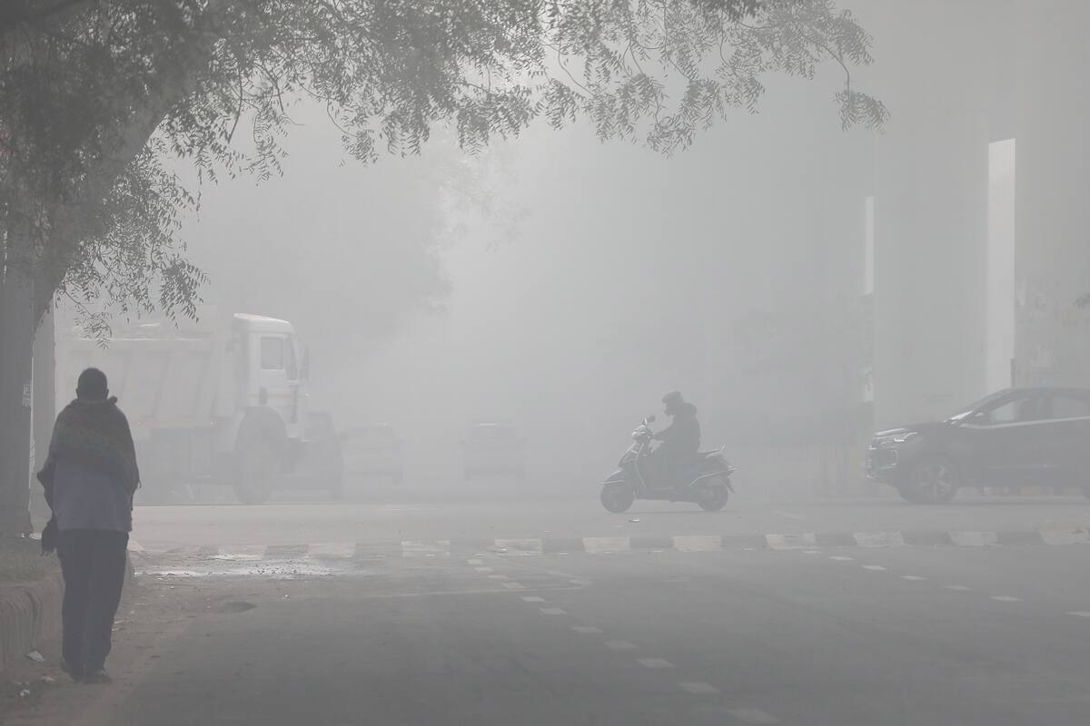 Más de 100 vuelos suspendidos en Nueva Delhi por fuerte pico de contaminación