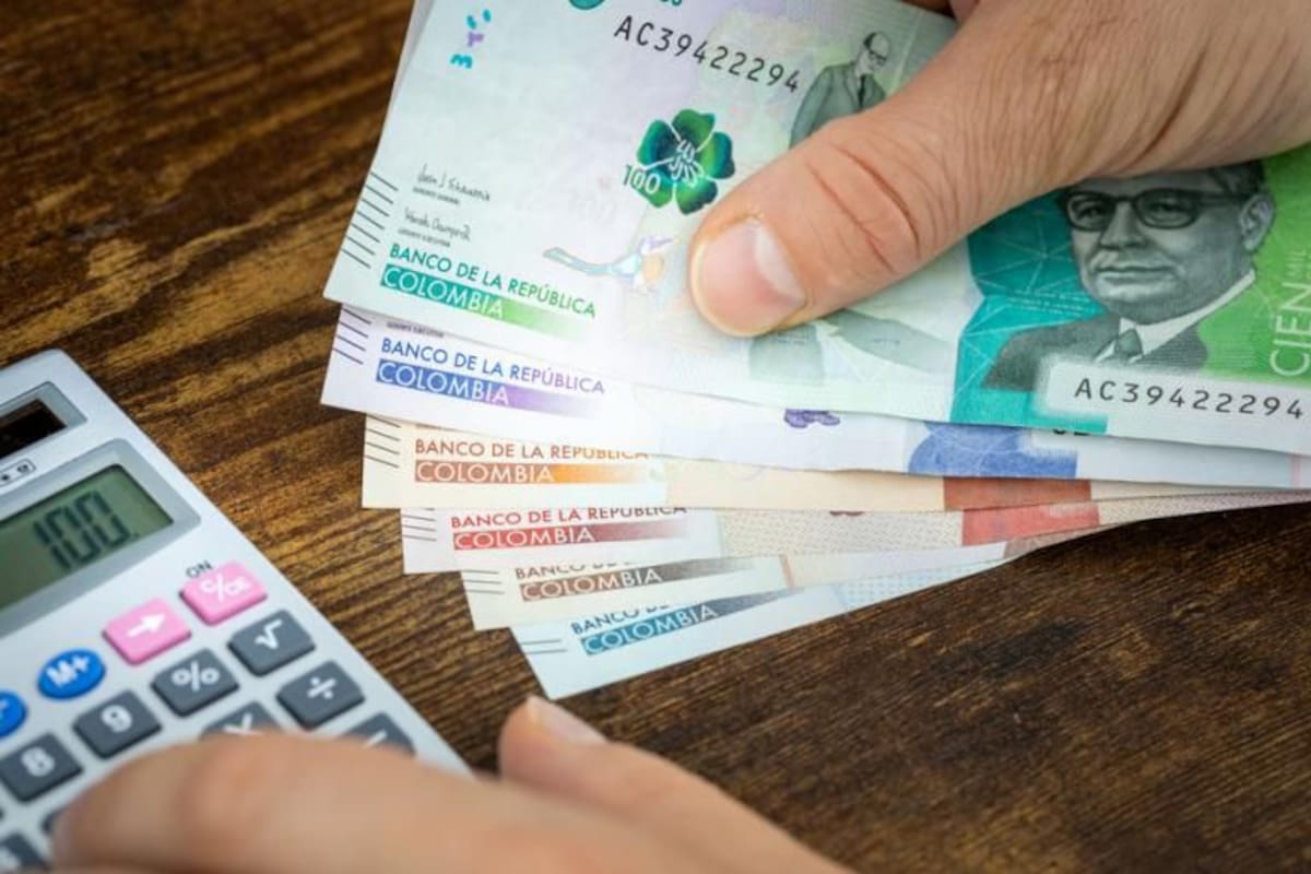 ¿Le toca trabajar Jueves y Viernes Santo en 2026? Esto le deben pagar en Colombia