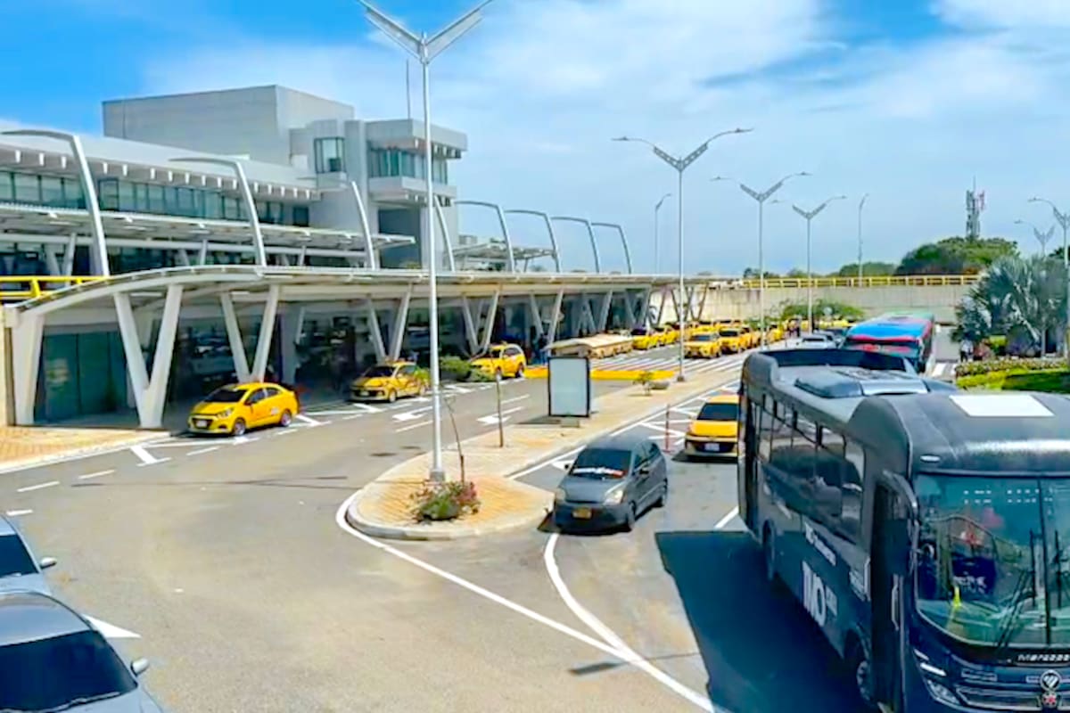 Transmetro anunció nueva ruta alimentadora hacia el Aeropuerto Ernesto Cortissoz