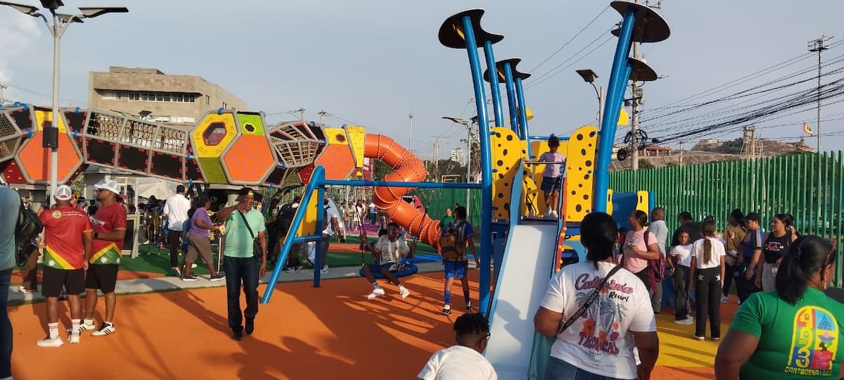 El sector de Ligas Menores del Nuevo Chambacú cuenta con un parque infantil. // Foto: Óscar Díaz.