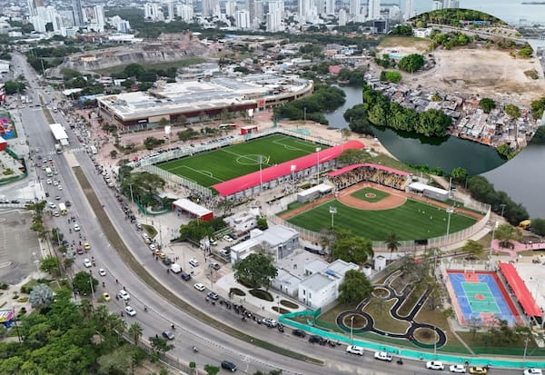 Fotos: el antes y después de Chambacú tras la inauguración del complejo deportivo