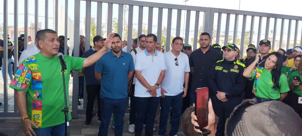 El alcalde Dumek Turbay inauguró el sector de Ligas Menores del Nuevo Chambacú. // Foto: Óscar Díaz.