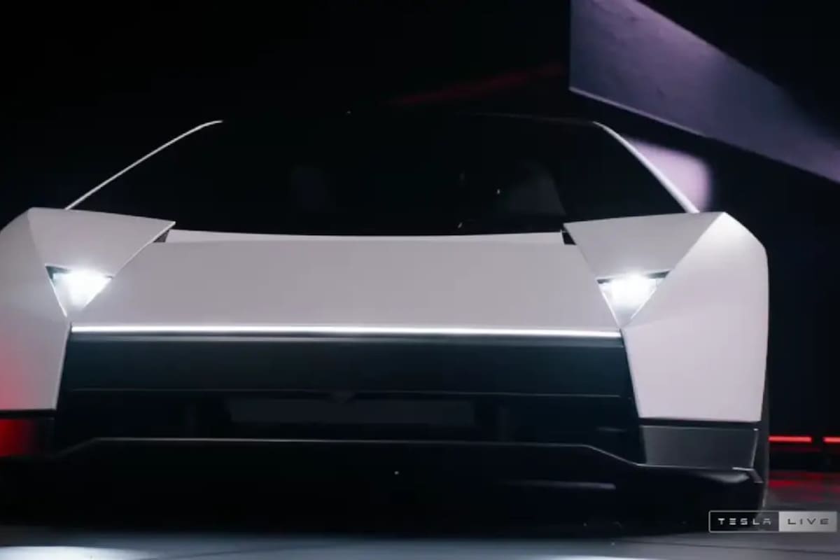 ¿Un carro volador?: así fue la presentación del nuevo Roadster de Tesla