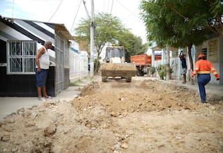 Pavimentación de vía en Nuevo Paraíso avanza: ¿Cómo beneficia a Cartagena?