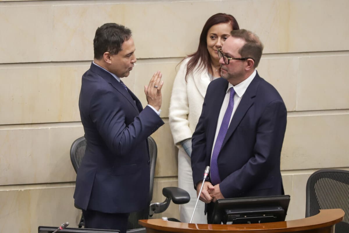 El uribista Honorio Henríquez presidirá Senado de Colombia el primer año legislativo