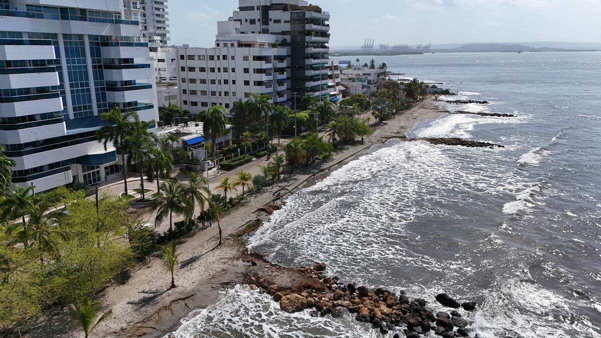 Los recientes eventos climáticos dejaron graves afectaciones en las playas de la ciudad. // Foto: cortesía - Alcaldía de Cartagena