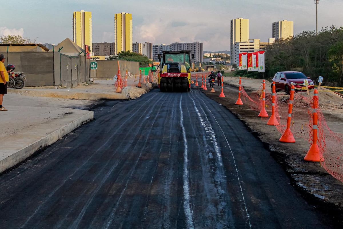 Obras del Distrito en la vía Territorio Mío - Parque Heredia. // Cortesía Alcaldía