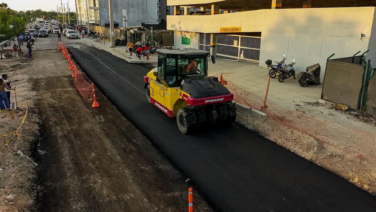 Obras del Distrito en la vía Territorio Mío - Parque Heredia. // Cortesía Alcaldía