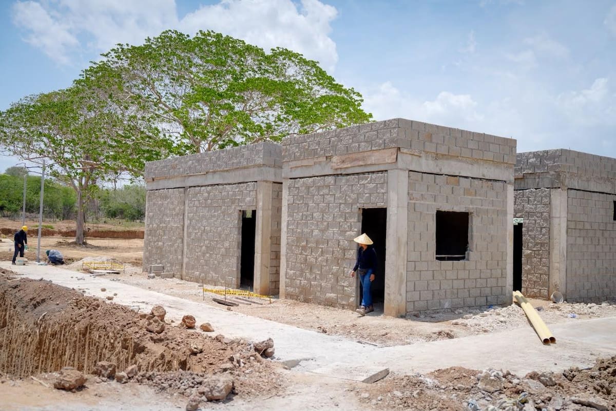 Obras del parador turístico de Lomita Arena. // Foto: cortesía - Gobernación de Bolívar