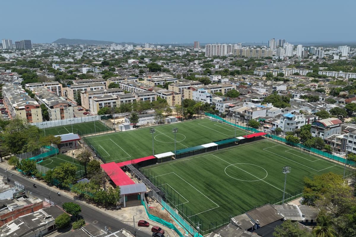 Obras del Templo del Fútbol Menor en Alameda La Victoria, en su recta final