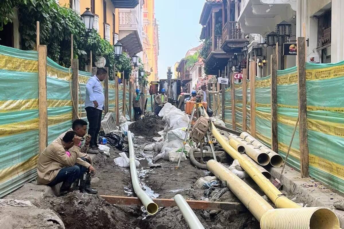 Comerciantes de la calle del Porvenir exigen fin de obras: Acuacar responde