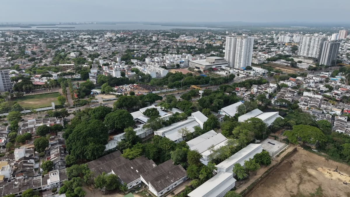 Obras en el colegio INEM en Cartagena. // Foto: cortesía - Alcaldía de Cartagena