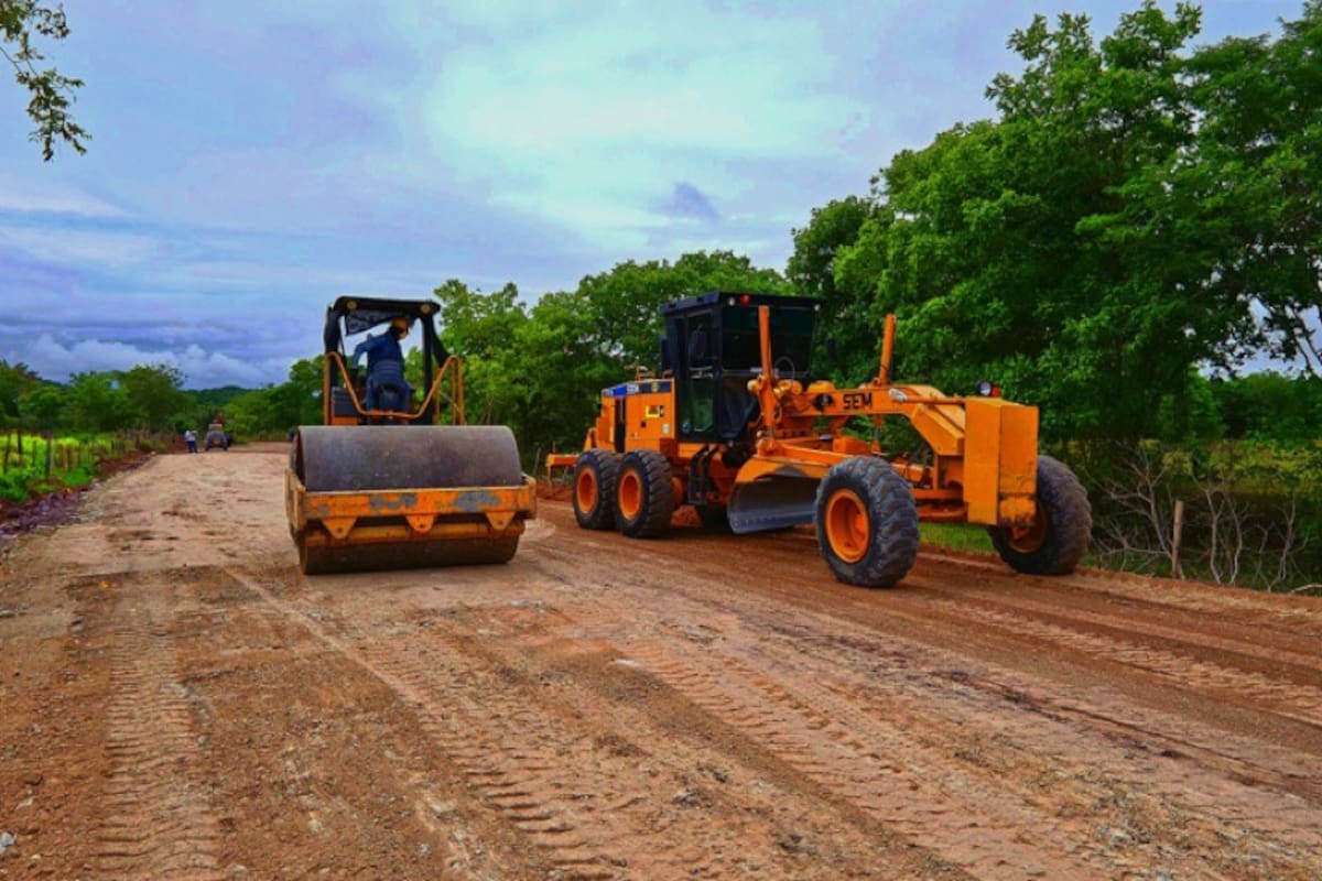 Avanzan las obras de la vía Tiquisio-Río Viejo, en el sur de Bolívar
