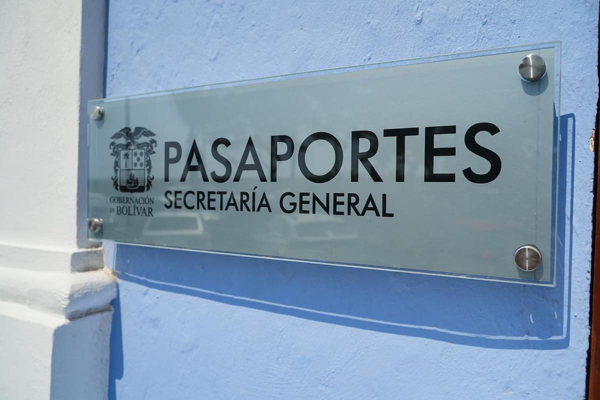 La Gobernación de Bolívar inauguró oficialmente las nuevas oficinas de Pasaportes, ubicadas en la calle del Tejadillo, en el Centro Histórico de Cartagena. // Foto: Cortesía - Gobernación de Bolívar.