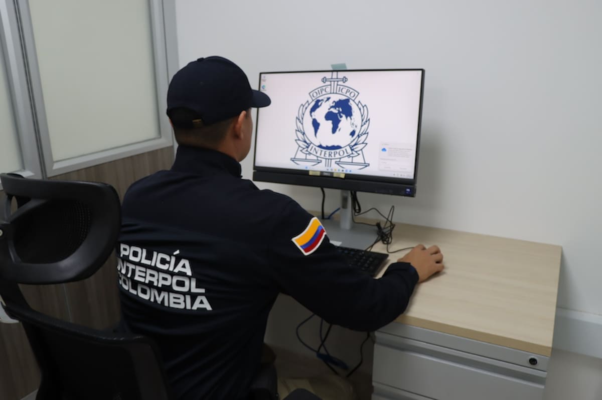 Tanto la Dijin como Interpol Colombia tienen una nueva oficina en la ciudad de Barranquilla, las que fueron entregadas este jueves 9 de octubre por la Alcaldía de Barranquilla.// Cortesía Policía Mebar.