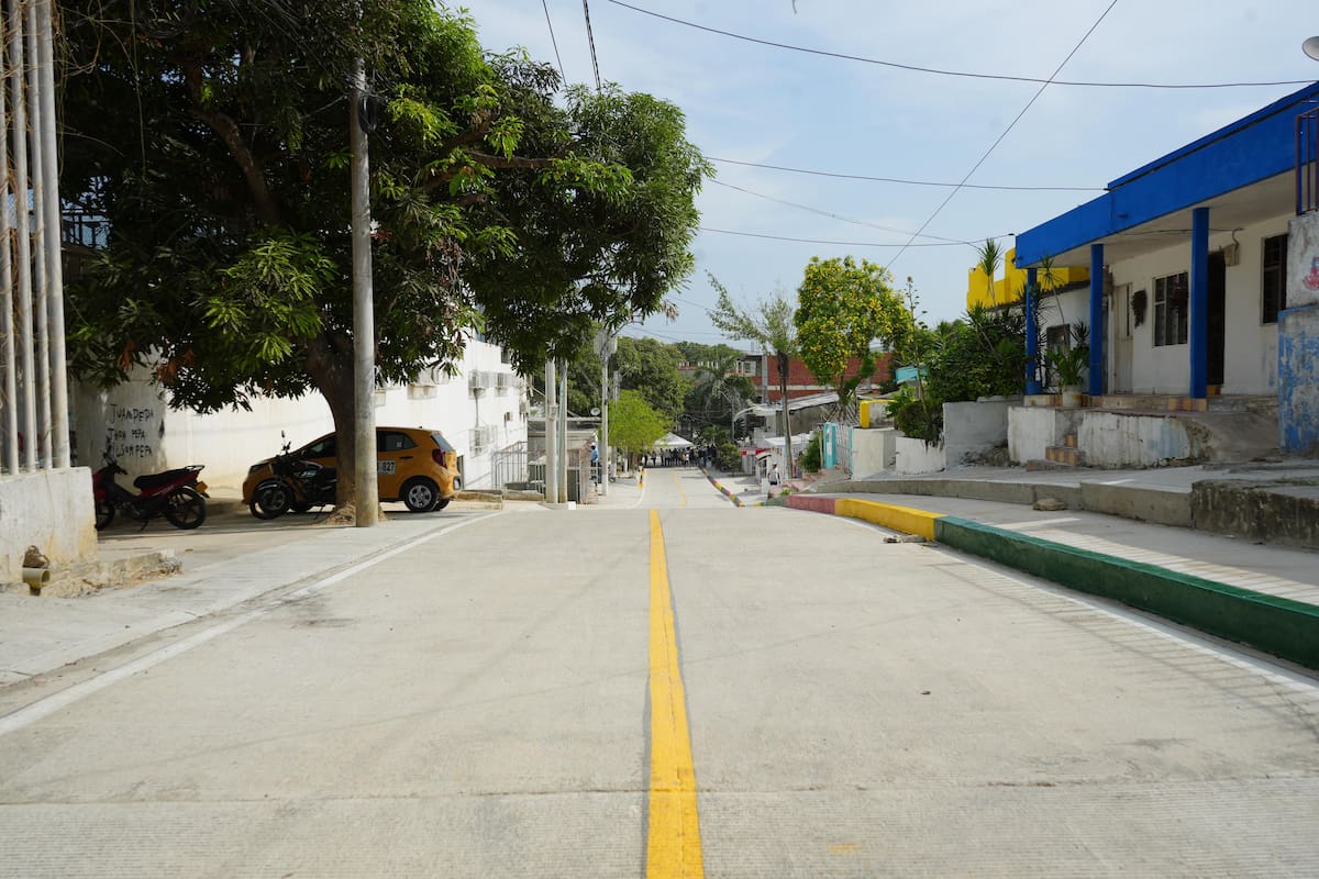 Calle del barrio Olaya Herrera que fue entregada. // Foto: Cortesía.