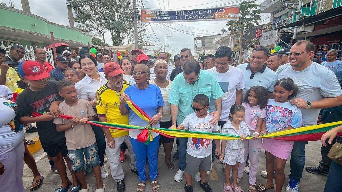 La Gobernación de Bolívar inauguró la calle 32 o la Calle Las Flores del sector Ricaurte en Olaya Herrera. // Foto: Cortesía - Gobernación de Bolívar.