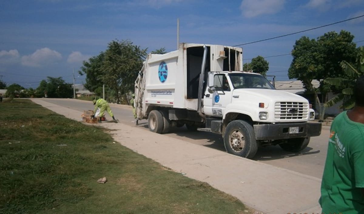 Prestación del servicio de barrido y limpieza en la comunidad de Villas de Aranjuez.