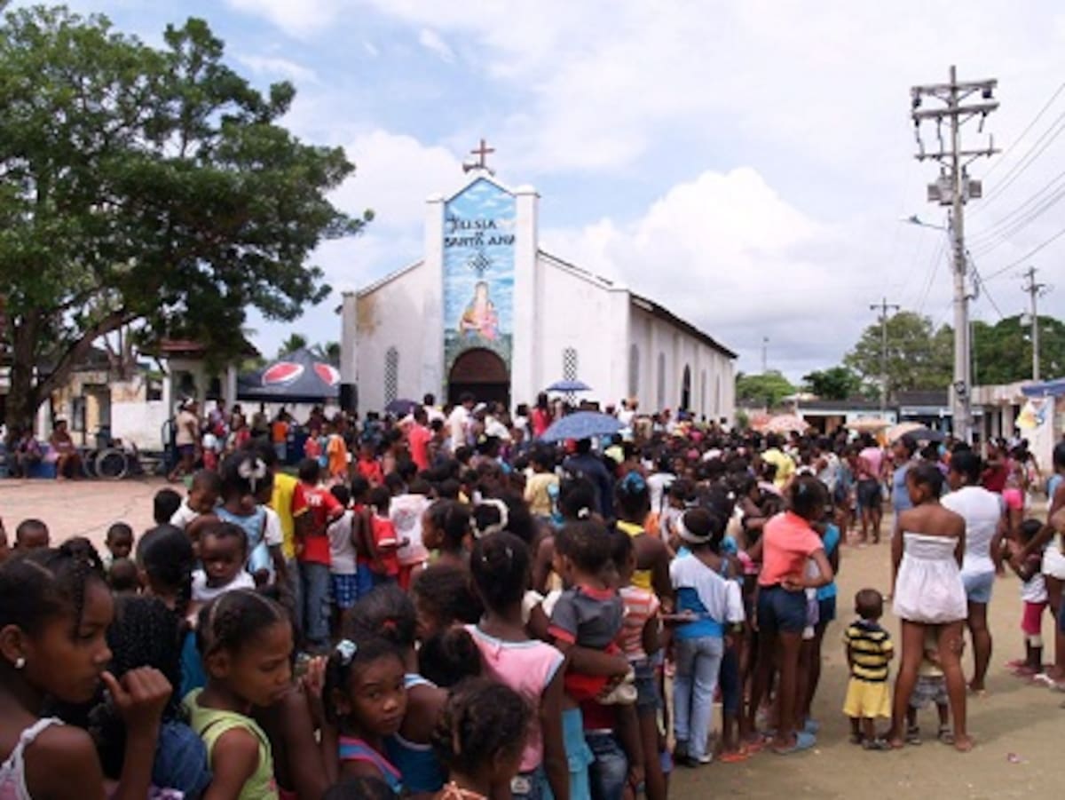 Cerca de 1.500 regalos se entregaron a los niños y niñas de Santa Ana y Ararca, de cero meses hasta 10 años.