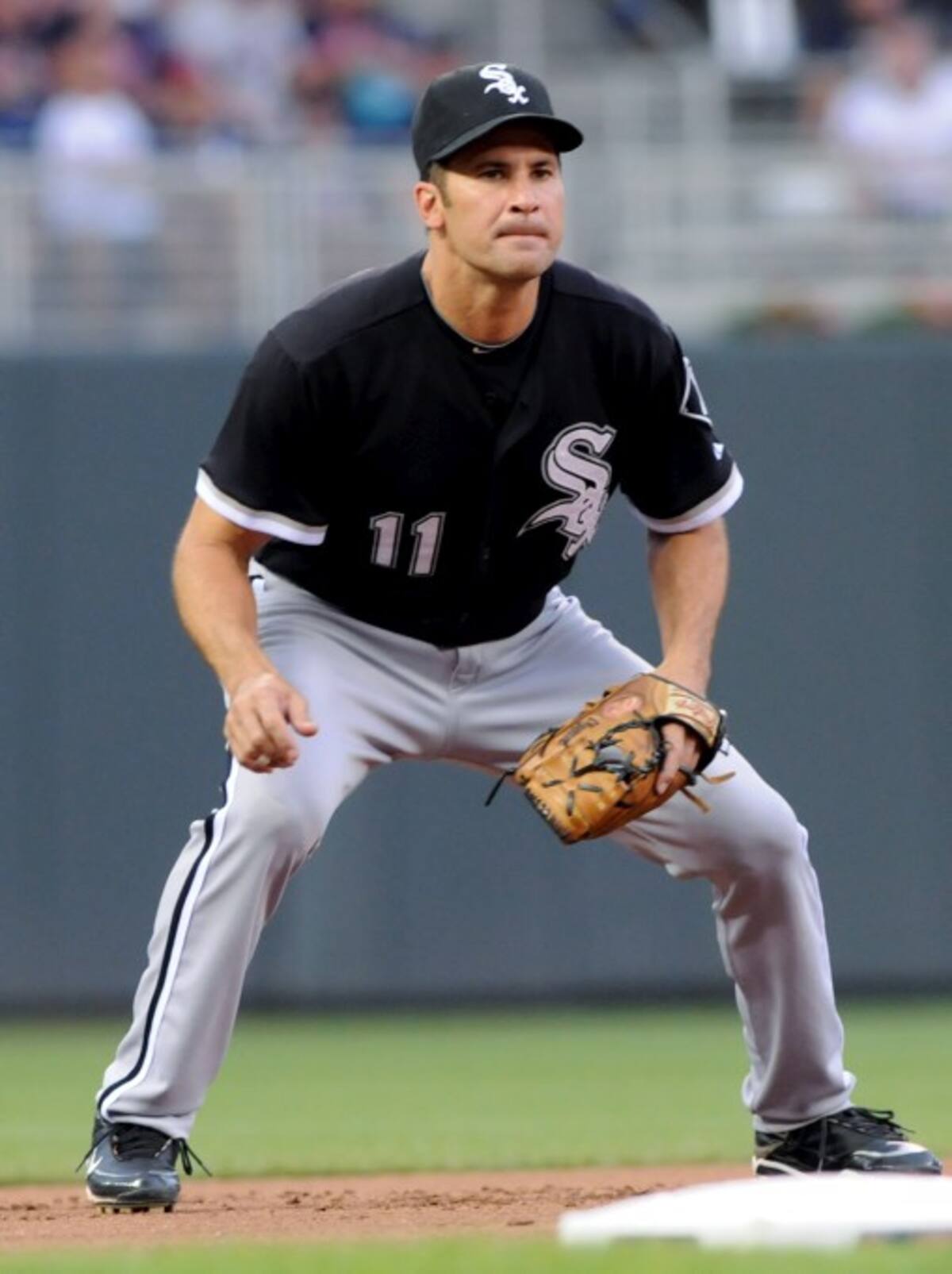 Omar Vizquel intentará llegar a los 3.000 hits en Grandes Ligas AP