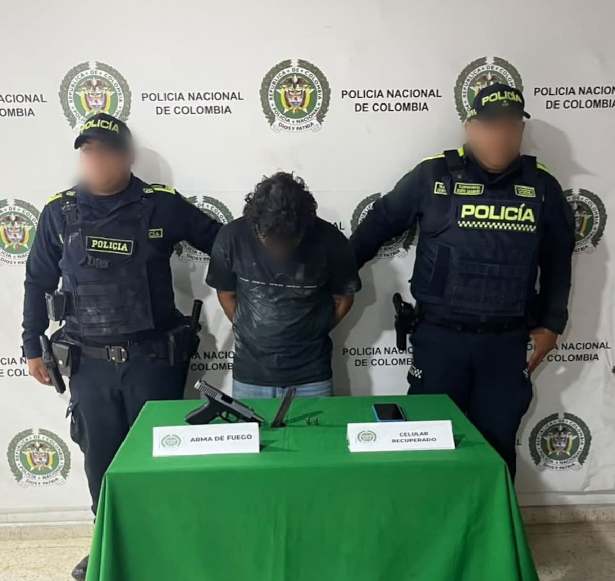 Once capturados por porte de armas y 16 por drogas durante operativo en Cartagena.