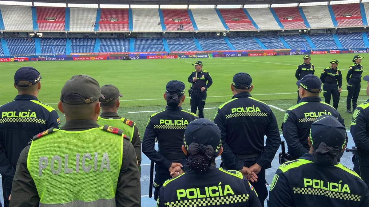 Más de 1.300 policías, hambres y mujeres, estarán en el operativo de seguridad del partido Junior vs Deportes Tolima.//Cortesía Policía Mebar.