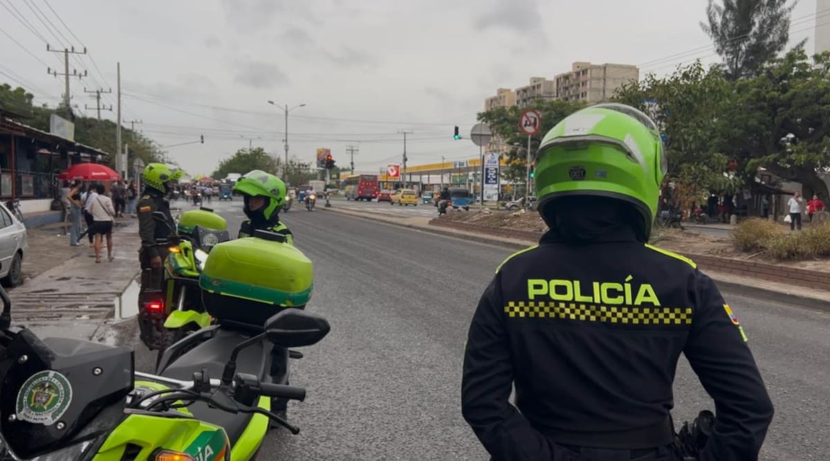 Unos mil policías, hombres y mujeres, estarán repartidos en el Barranquilla y su área metropolitana antes, durante y después del partido de la final del fútbol colombiano entre Nacional y Junior de Barranquilla.//Cortesía Policía Mebar.