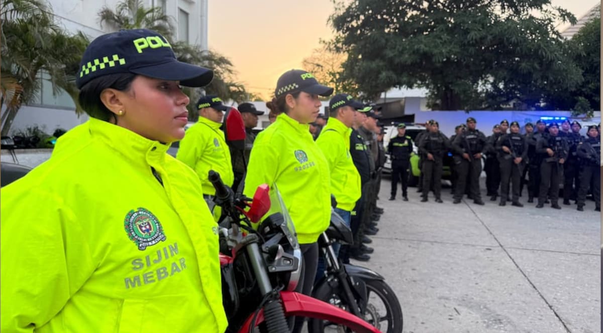Los operativos del Plan Cazador en Barranquilla y su área metropolitana por parte de la Policía Nacional han permitido la recuperación de 33 motocicletas y la incautación de 65 armas de fuego ilegales.//Cortesía Policía Mebar.