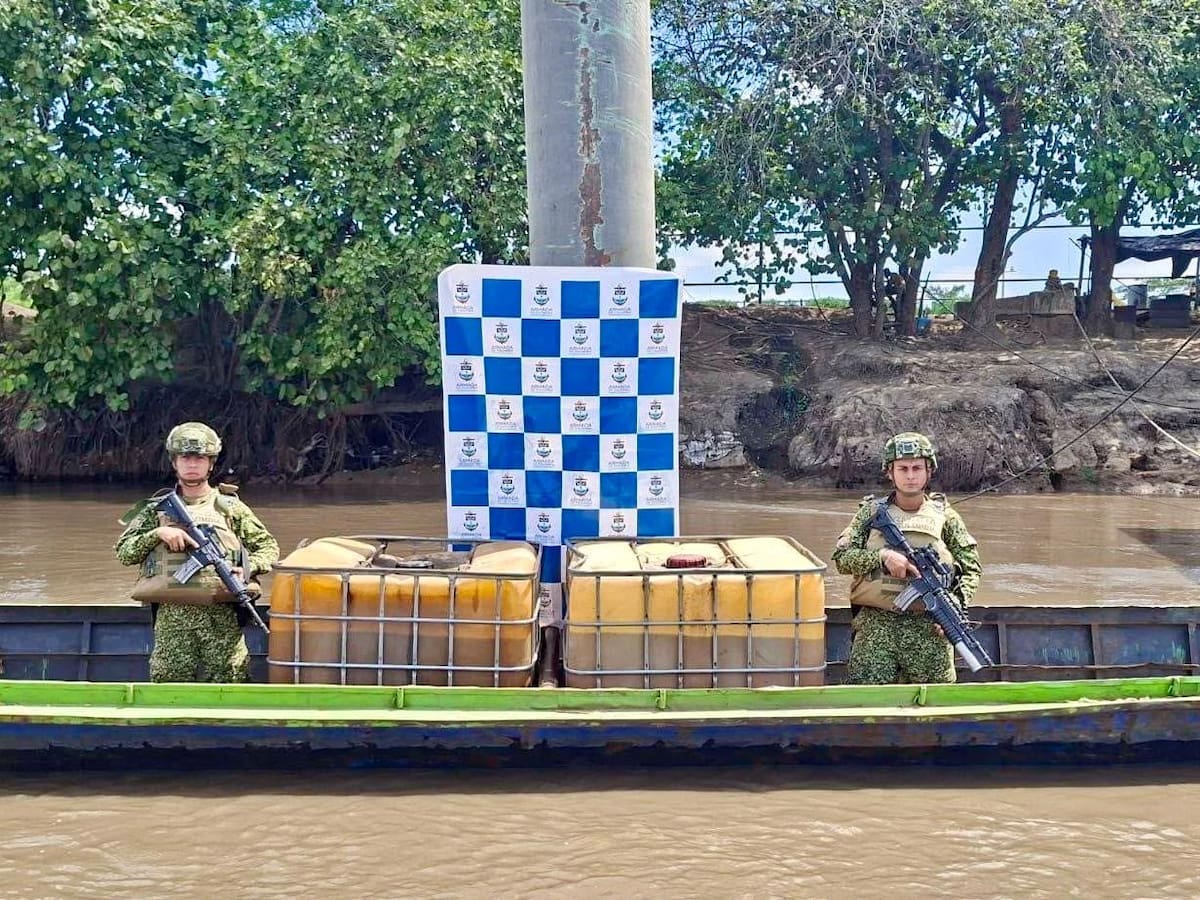 Operativos en Chocó y Cesar dejan millonaria incautación de combustible y cemento.