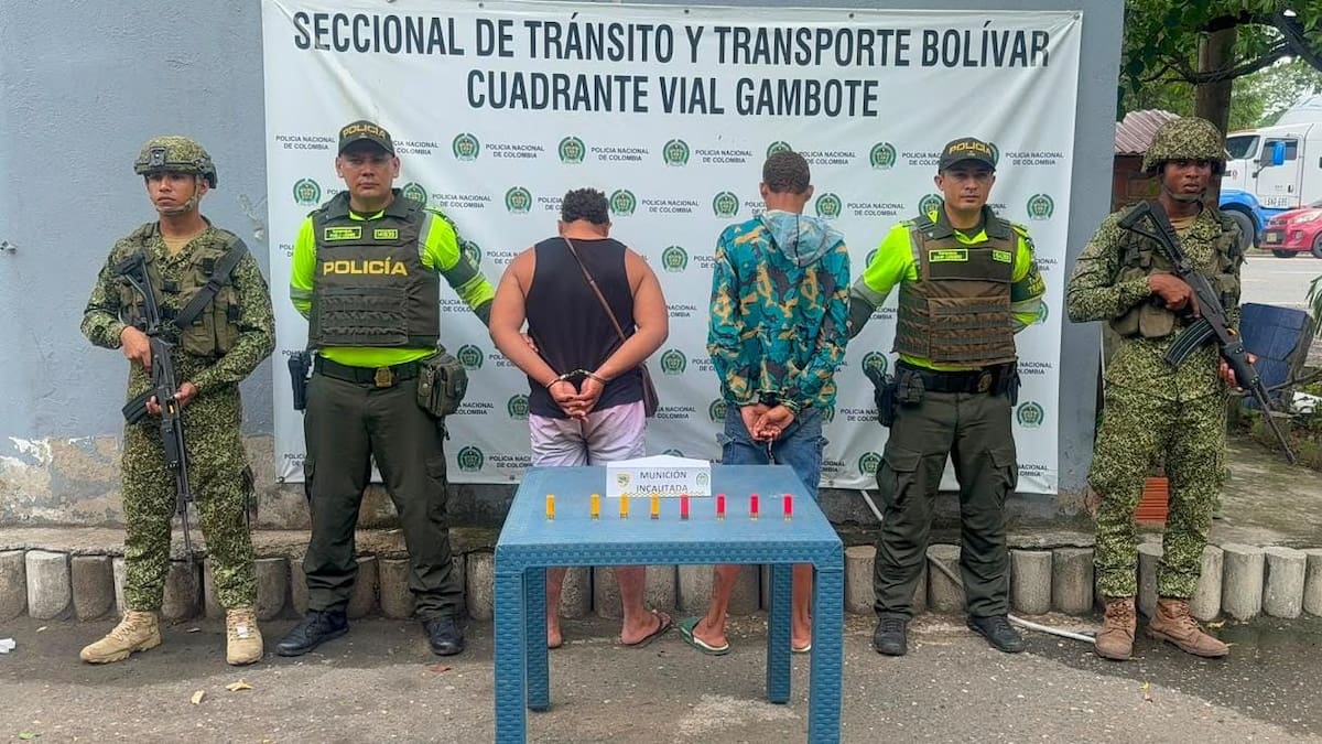 Durante los procedimientos fueron capturadas 22 personas y se incautaron armas, munición y sustancias estupefacientes. //FOTO: POLICÍA NACIONAL.